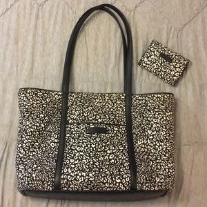 Vera Bradley Tote w/ Wallet
